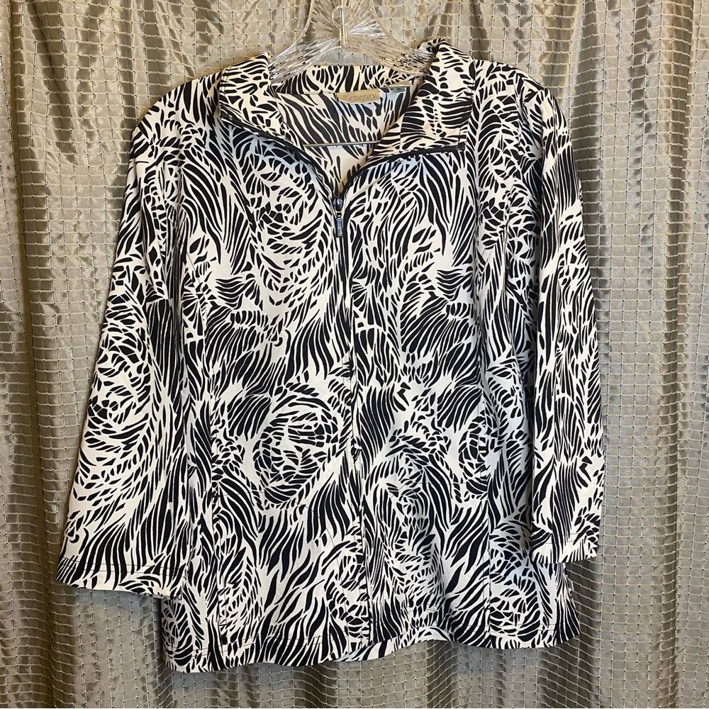 Zenergy By Chico’s Zebra Print Active Zip Jacket Sz 1